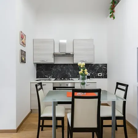 Apartament Corso Dei Mille Station Flat With Balcony Palermo